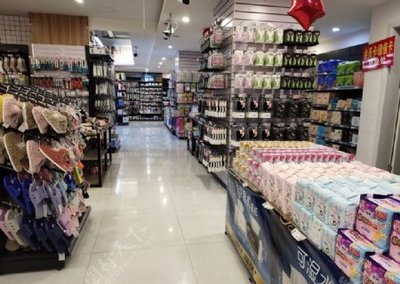 超市日用品图片与包装材料的共生美学